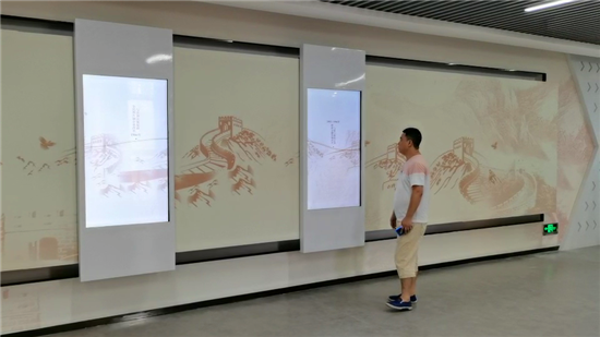 雙屏滑軌應(yīng)用于長樂檢察院展廳
